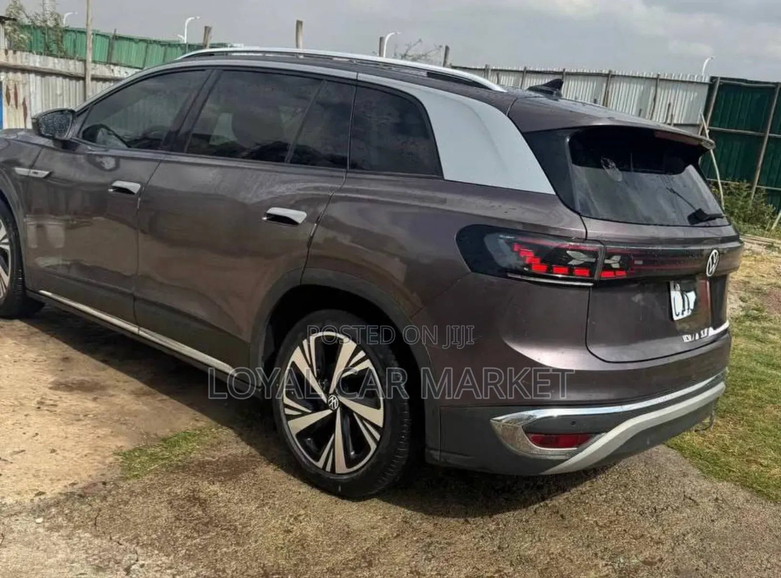 Volkswagen ID.6 2022 Burgundy