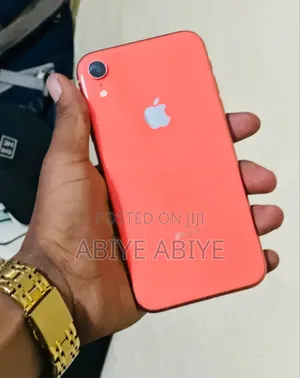 Photo - Apple XR 64 GB Orange