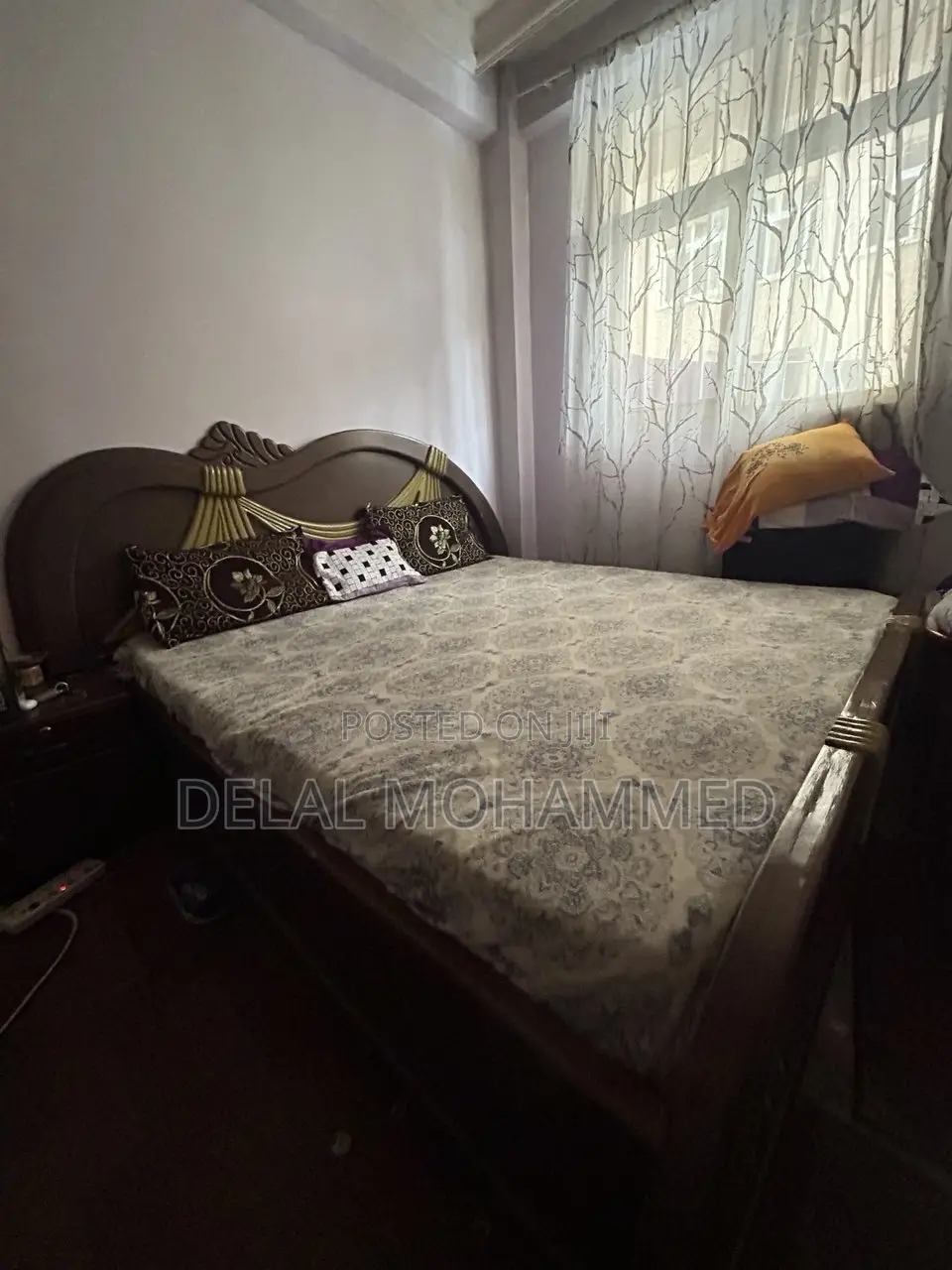 Bed With Comodino ,180cm Wide