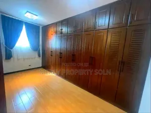 Furnished 9bdrm House in Bole for sale