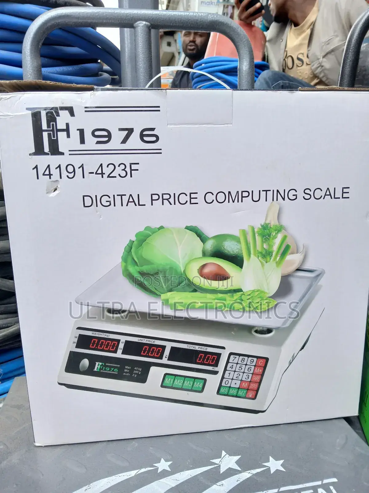 Digital Price Computing Scale With a Maximum Capacity of 40 Kg.