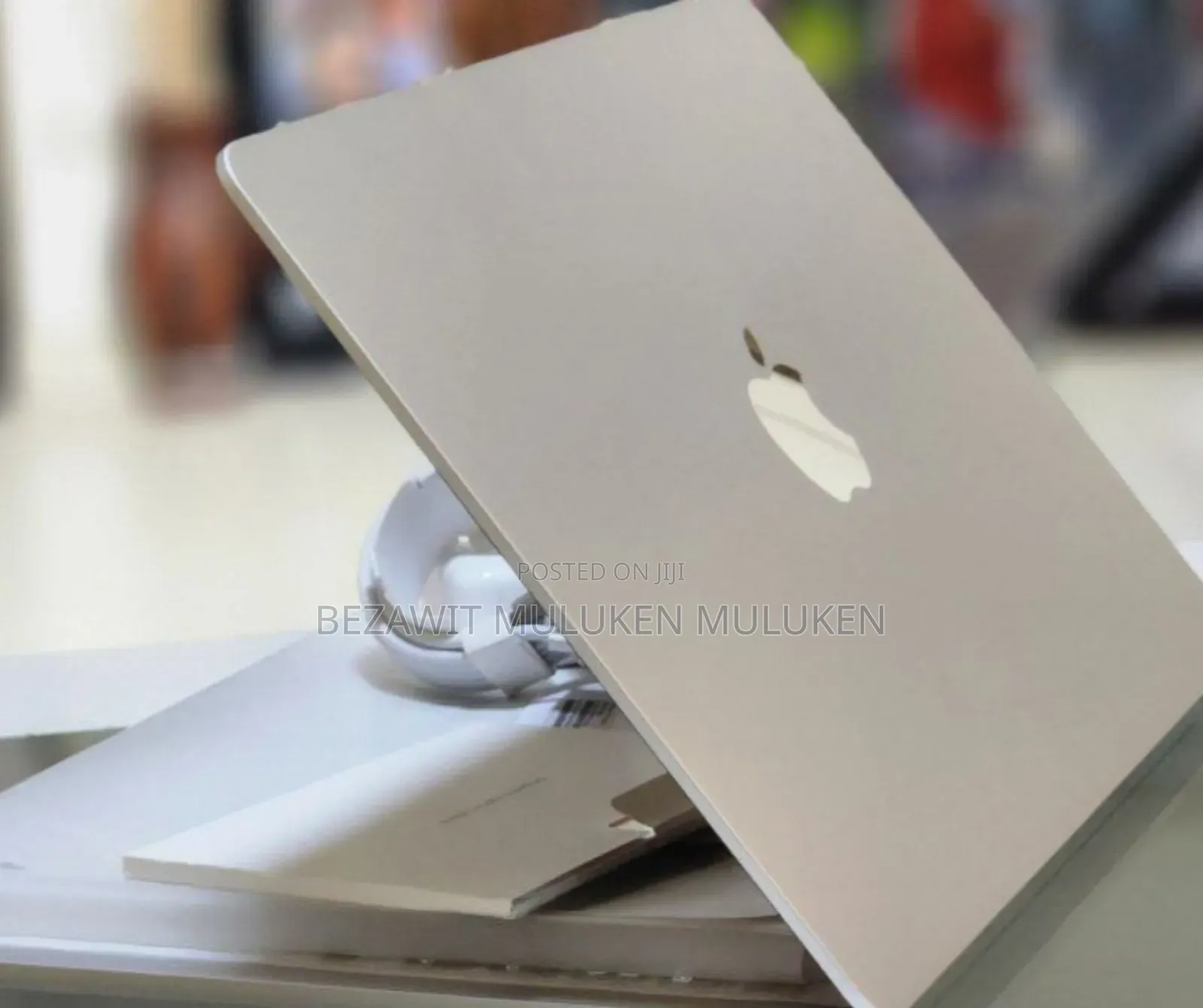 New Apple MacBook Air 2025 M4 15-Inch 16GB Intel Core I7 SSD 512GB