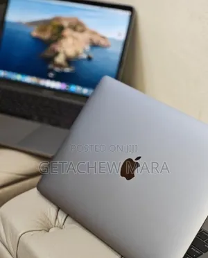 New Laptop Apple MacBook Pro 2019 16GB Intel Core I7 SSD 256GB