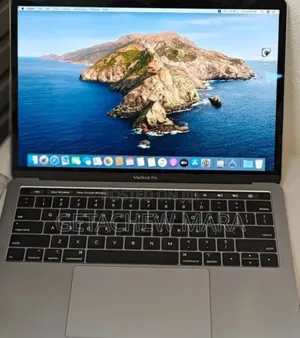 New Laptop Apple MacBook Pro 2019 16GB Intel Core I7 SSD 256GB