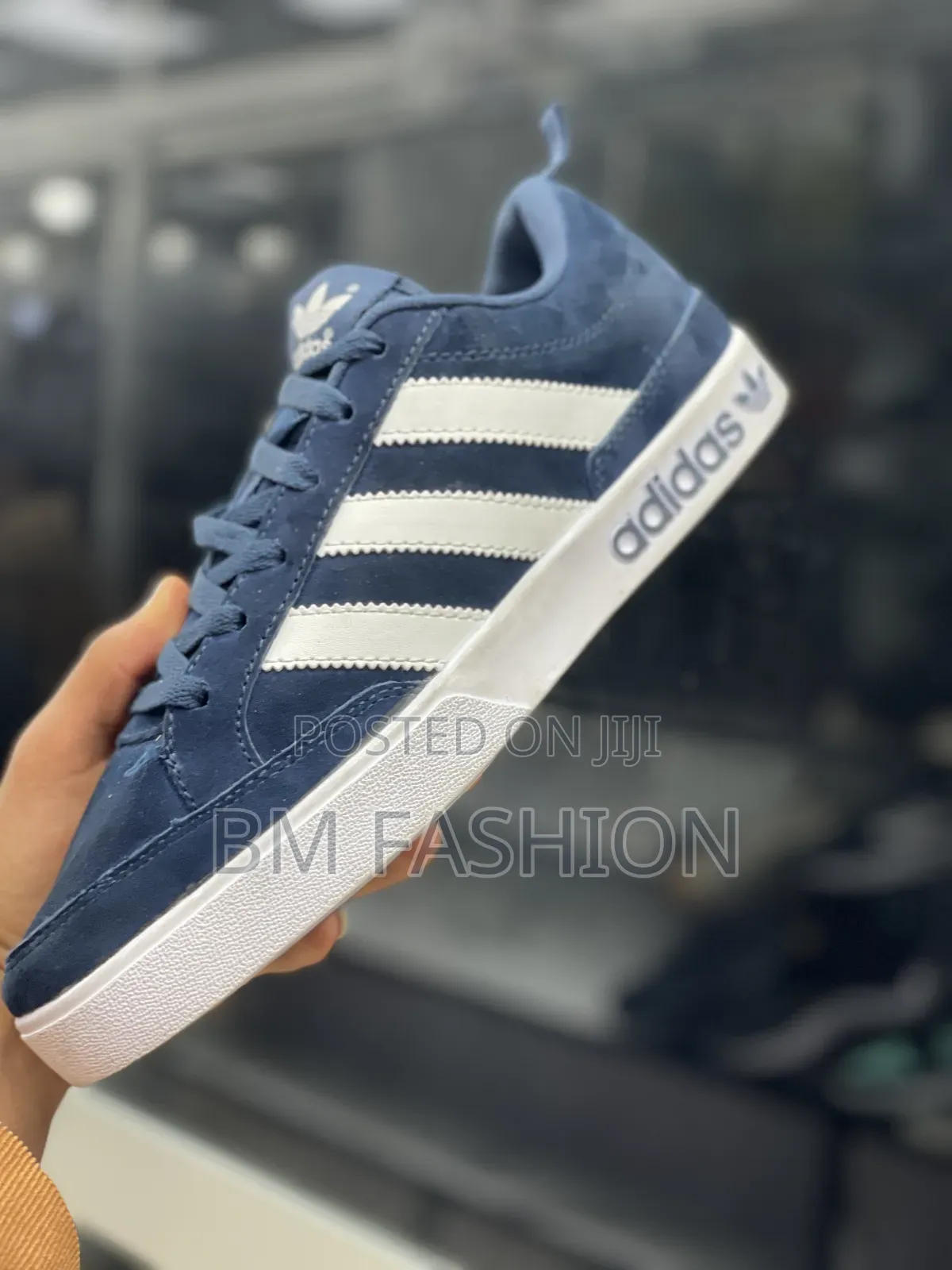 Adidas Low-Top Men's Sneakers (Free Delivery )