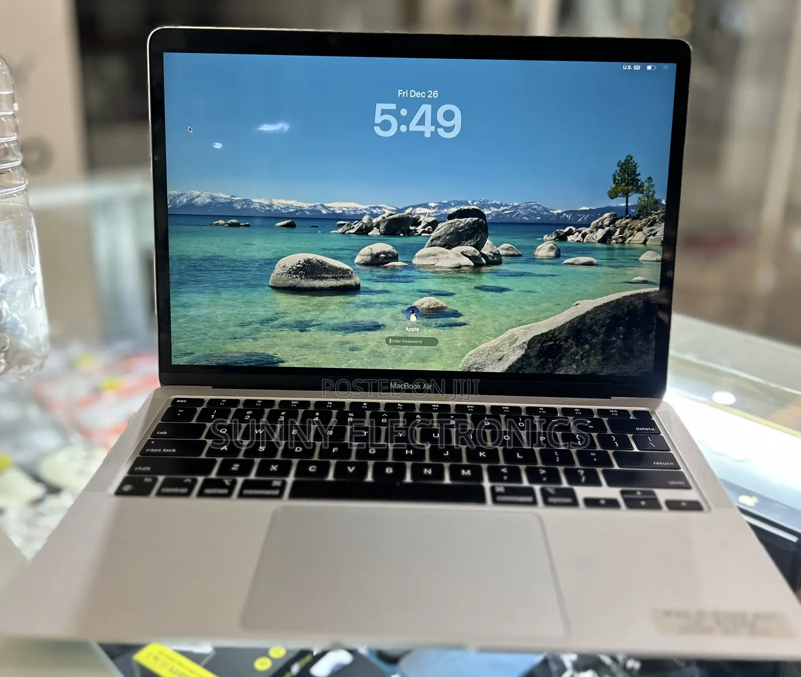 New Laptop Apple MacBook Air 2020 M1 8GB Apple M1 SSD 256GB
