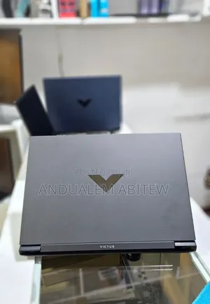 New Laptop HP Victus 15 16GB AMD Ryzen 7 SSD 1T