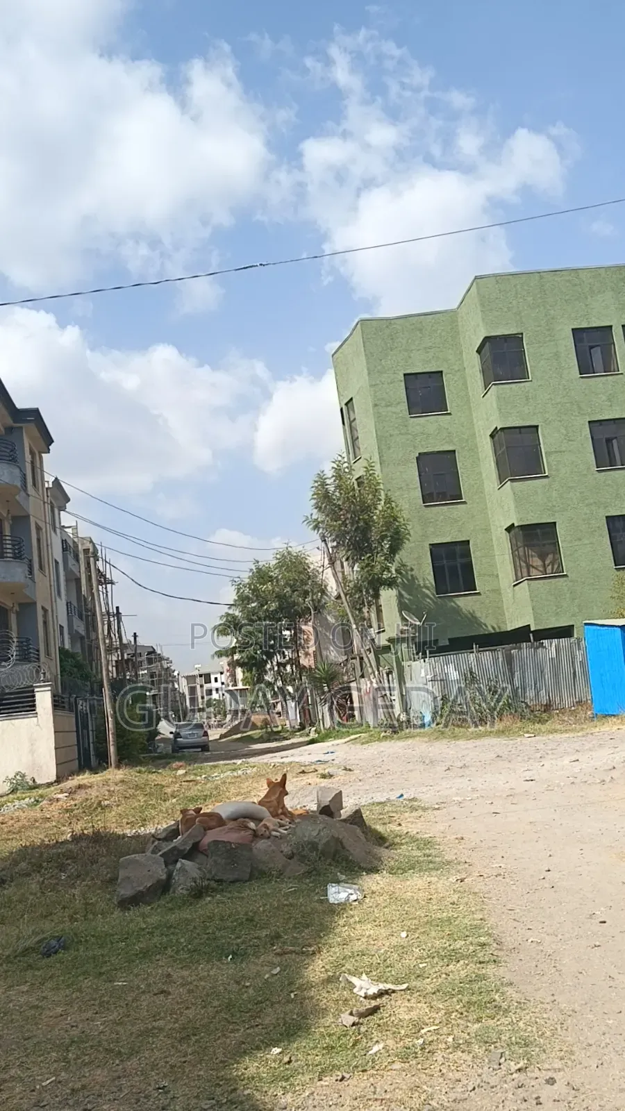 3bdrm House in Akaky Kaliti for sale