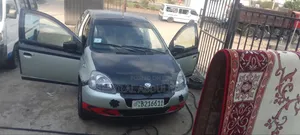 Photo - Toyota Vitz 1.3 AWD 3dr 2001 Silver