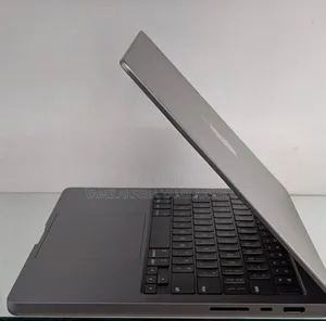 New Laptop Apple MacBook Pro M1 16GB Apple M1 Pro SSD 1T