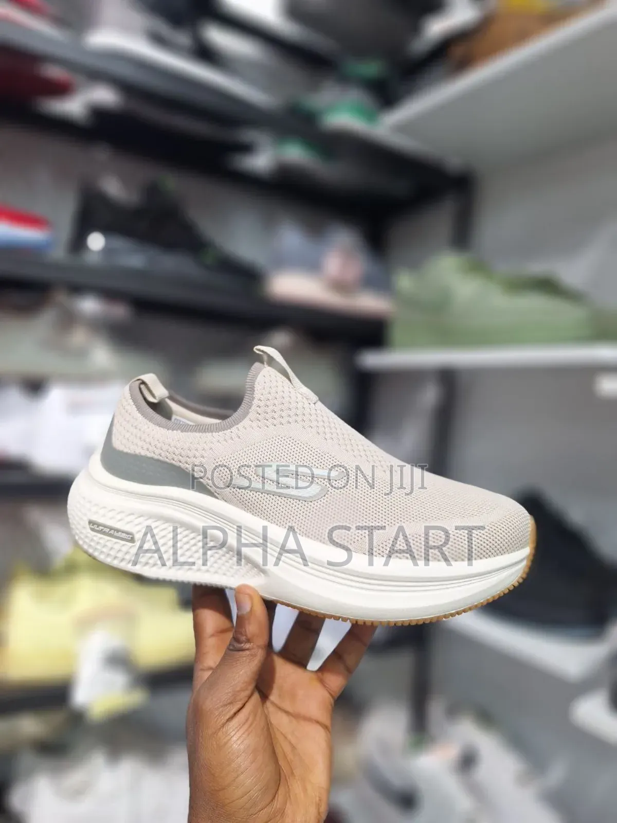 Arrival Skechers Comfort Sneaker Made in Vietnam Size --