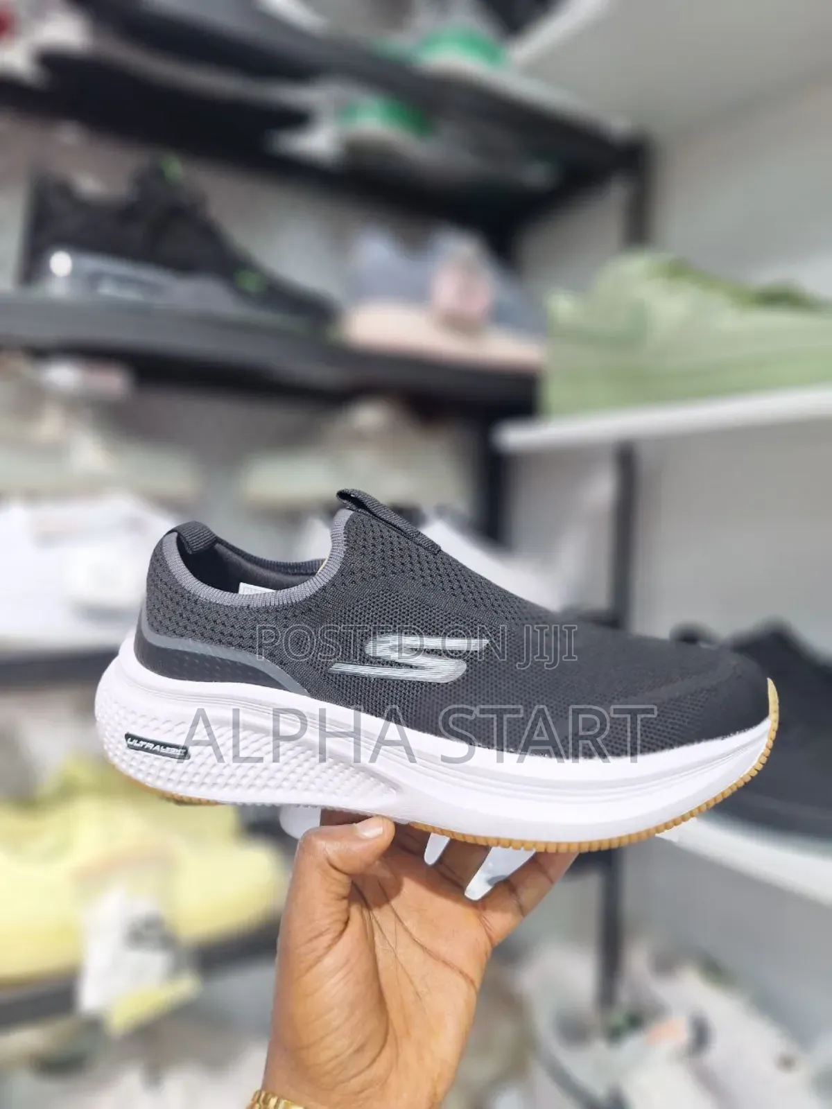 Arrival Skechers Comfort Sneaker Made in Vietnam Size --