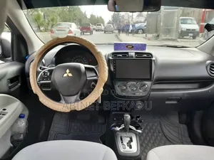 Mitsubishi Attrage 2020 Silver