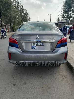 Mitsubishi Attrage 2020 Silver