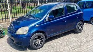 Toyota Vitz 2004 Blue