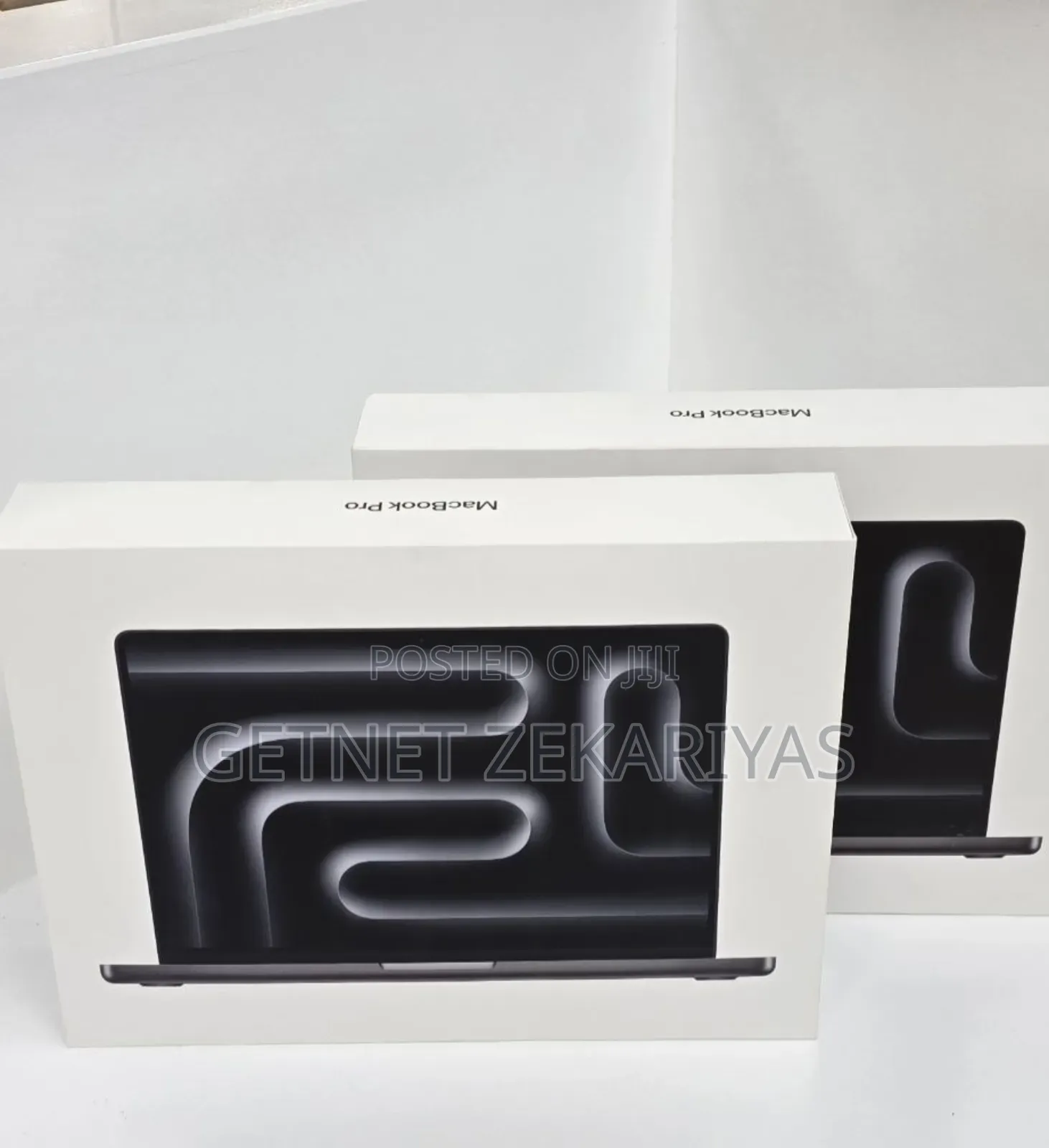 New Laptop Apple MacBook Pro 2024 M4 Pro 14-Inch 16GB Apple M4 SSD 1T