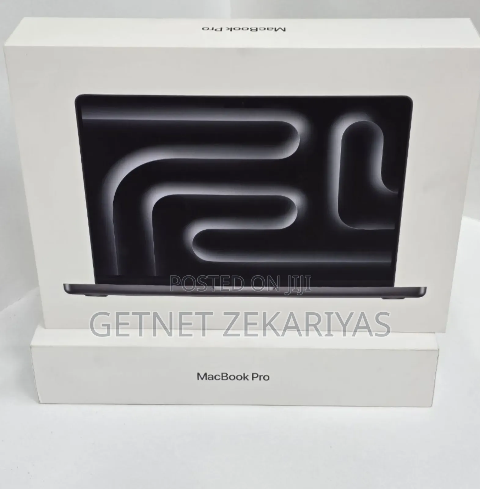 New Laptop Apple MacBook Pro 2024 M4 Pro 14-Inch 16GB Apple M4 SSD 1T