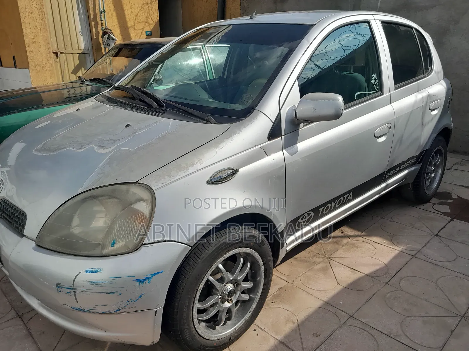 Toyota Vitz 1.0 FWD 5dr 2001 Silver