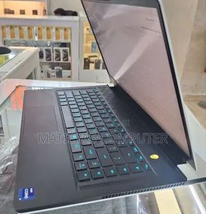 New Laptop Alienware M15 R3 32GB Intel Core I9 SSD 1T