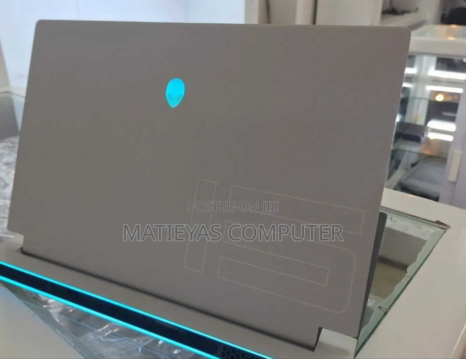 New Laptop Alienware M15 R3 32GB Intel Core I9 SSD 1T