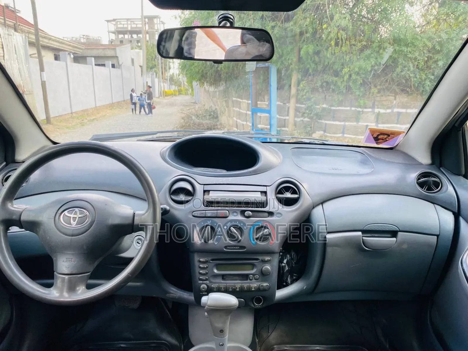 Toyota Vitz 2001 Silver