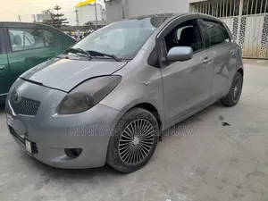 Toyota Yaris 2007 Gray