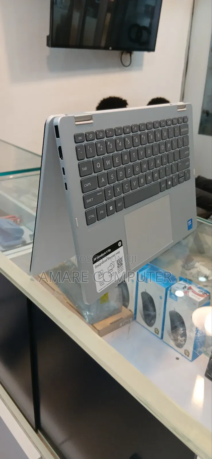 New Laptop HP OmniBook 5 Flip 14-Fp0023dx 16GB Intel Core 7 SSD 512GB