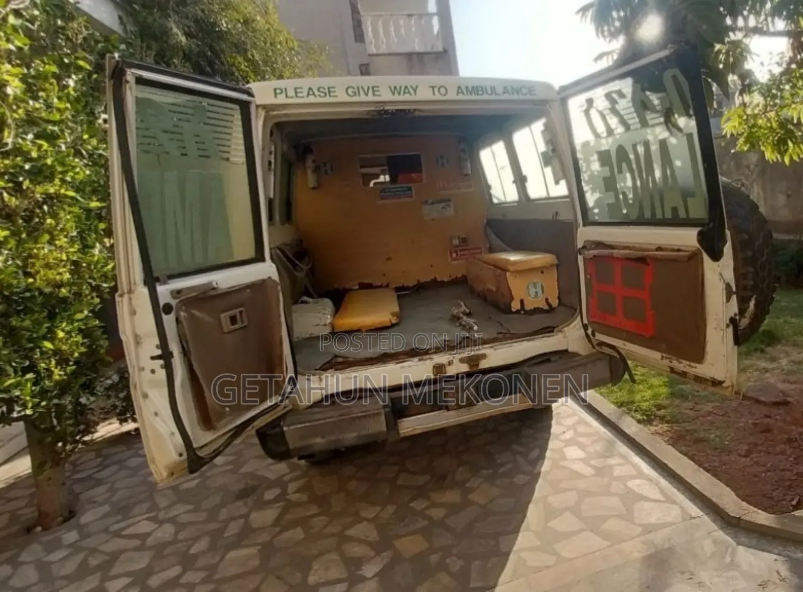 Toyota Land Cruiser 2007 White