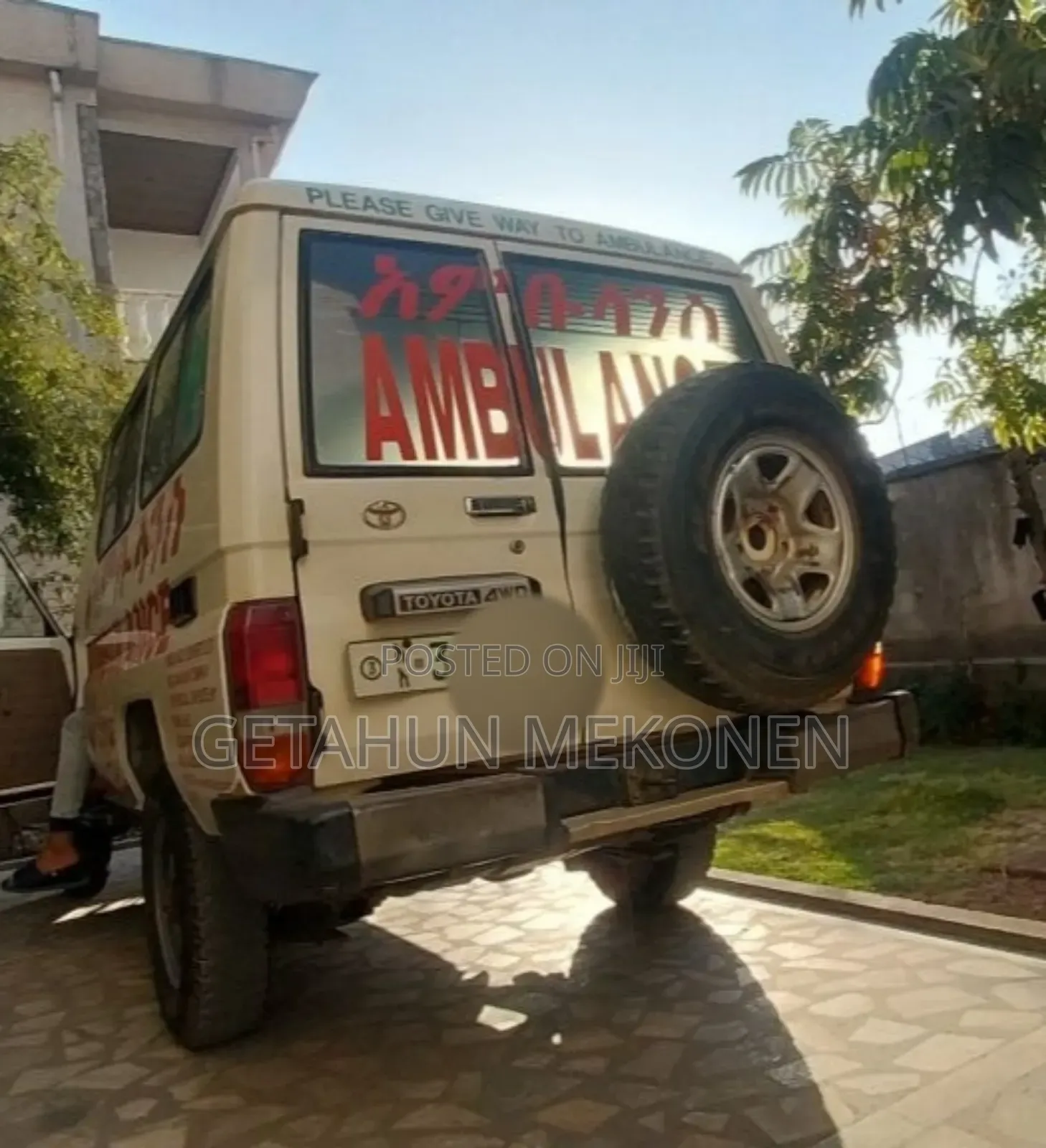 Toyota Land Cruiser 2007 White