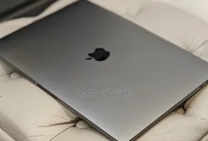 New Laptop Apple MacBook Pro 2019 16GB Intel Core I7 SSD 1T