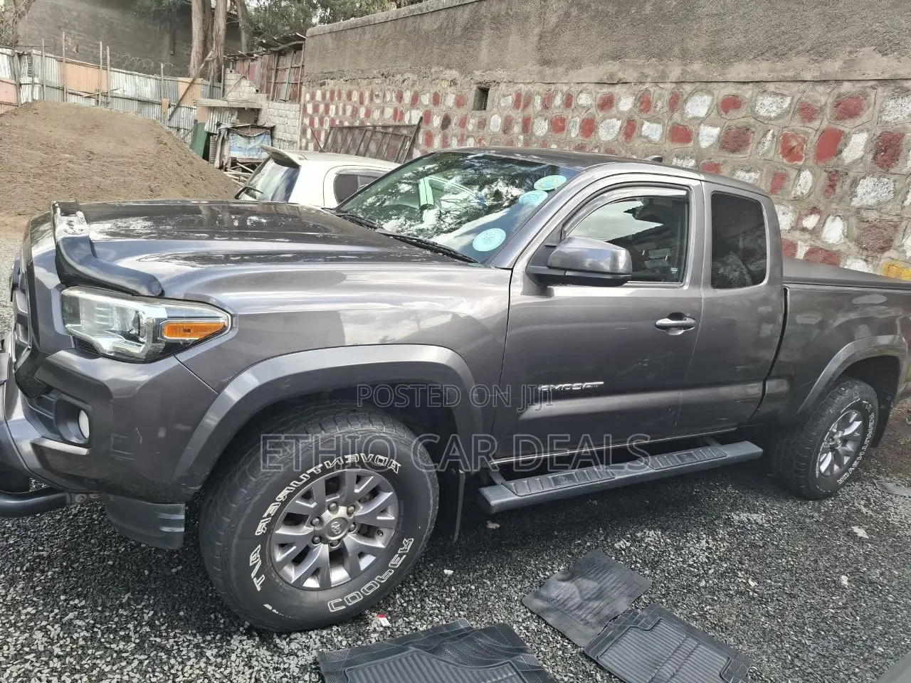 Toyota Tacoma 2017 Gray