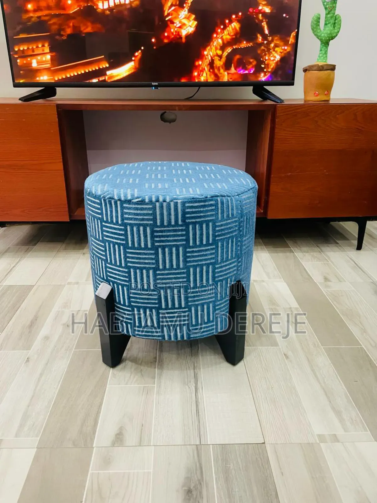 Elegant Ottoman Chair With Floral Design