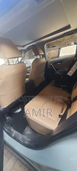 Toyota RAV4 2019 Blue