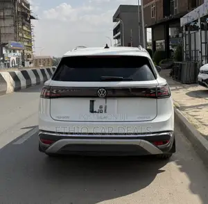 Volkswagen ID.6 2022 White