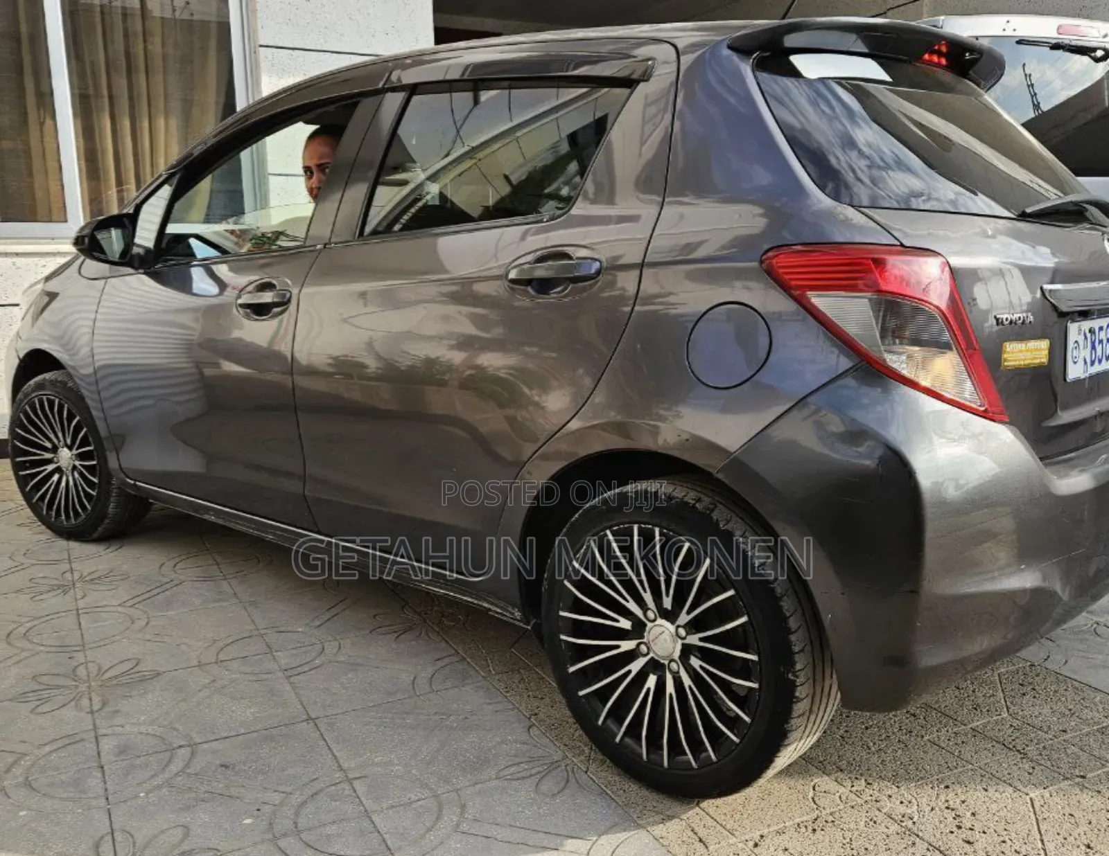 Toyota Yaris 2013 Gray