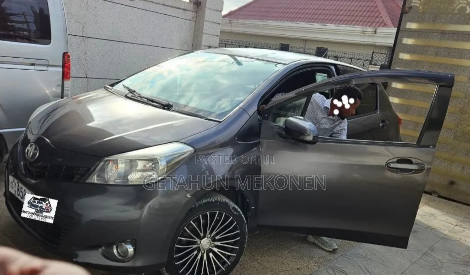 Toyota Yaris 2013 Gray