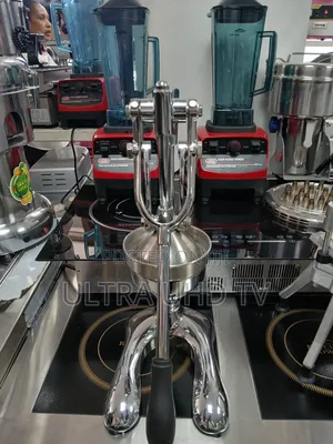 Manual Juice From Citrus Fruits Like Oranges, Lemons, Limes,