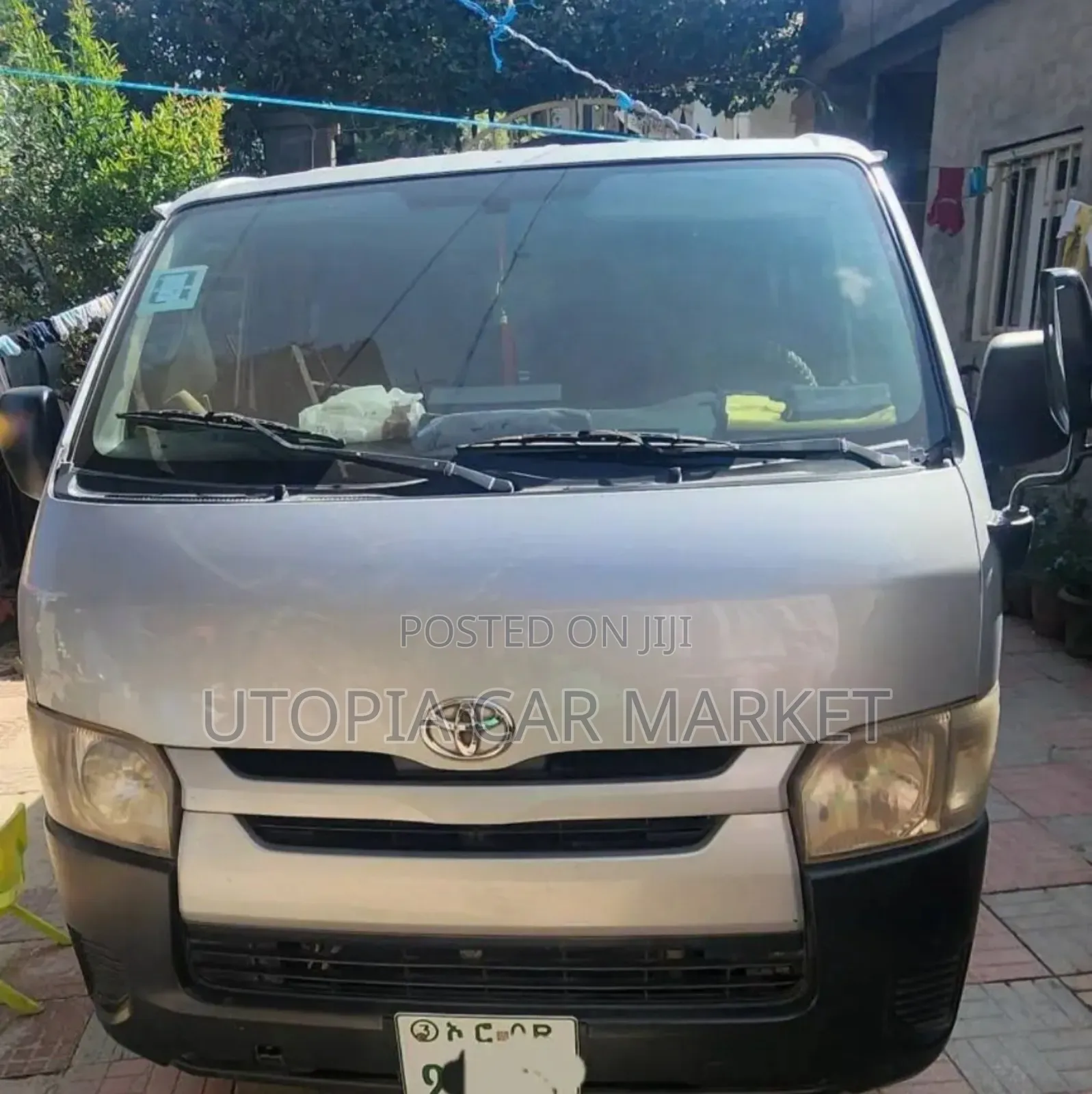 Toyota HiAce 2018 Silver