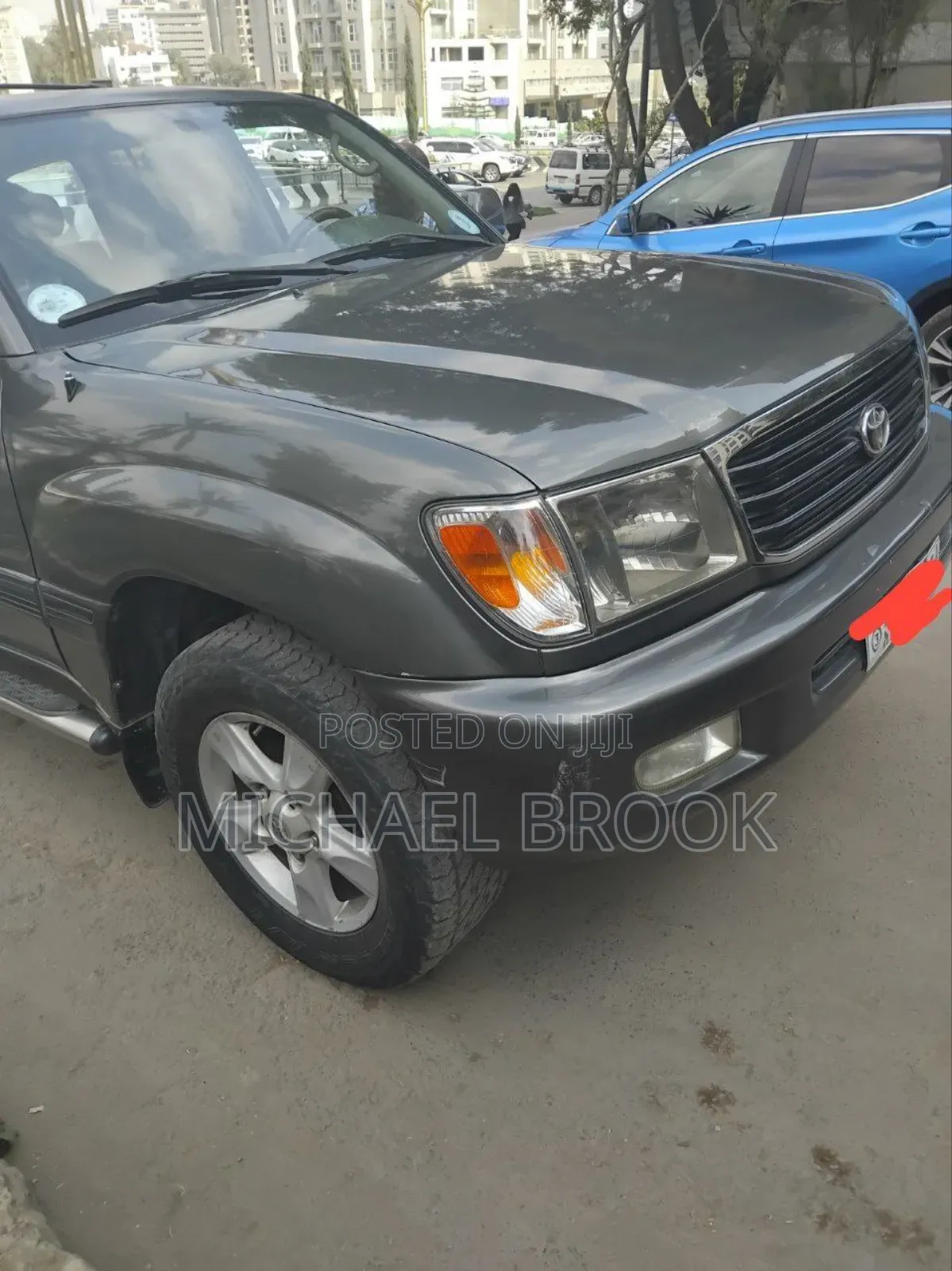 Toyota Land Cruiser 2001 Gray