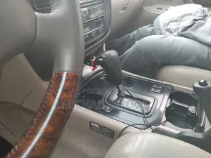 Toyota Land Cruiser 2001 Gray