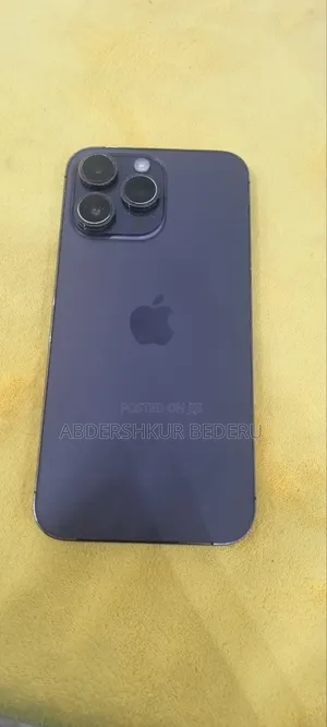 Photo - Apple iPhone 14 Pro Max 128 GB Purple