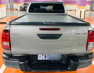 Toyota Hilux 2020 Gold