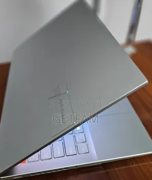 New Laptop Asus VivoBook 15 X505BA 16GB Intel Core I5 SSD 512GB