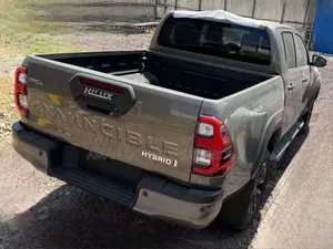 Toyota Hilux 2025 Gray