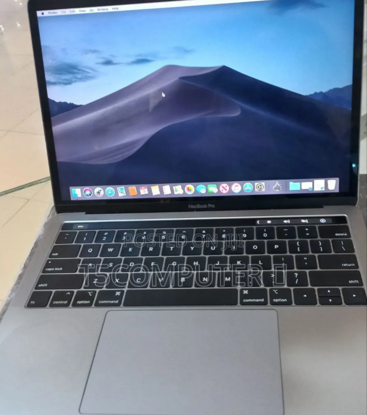 New Laptop Apple MacBook Pro 2018 8GB Intel Core I5 SSD 512GB