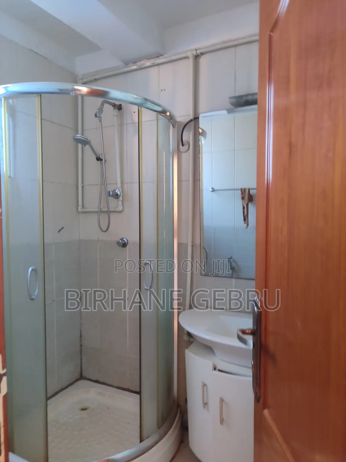 G+2 House Rent for Resturant or Living