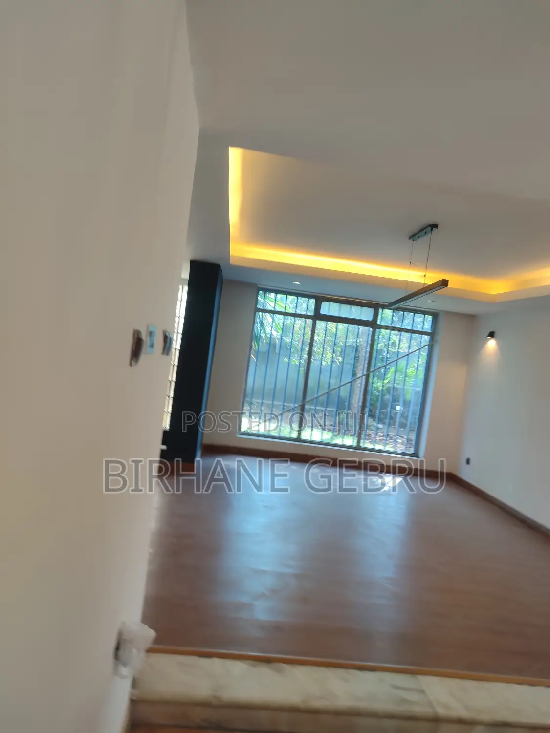 G+2 House Rent for Resturant or Living