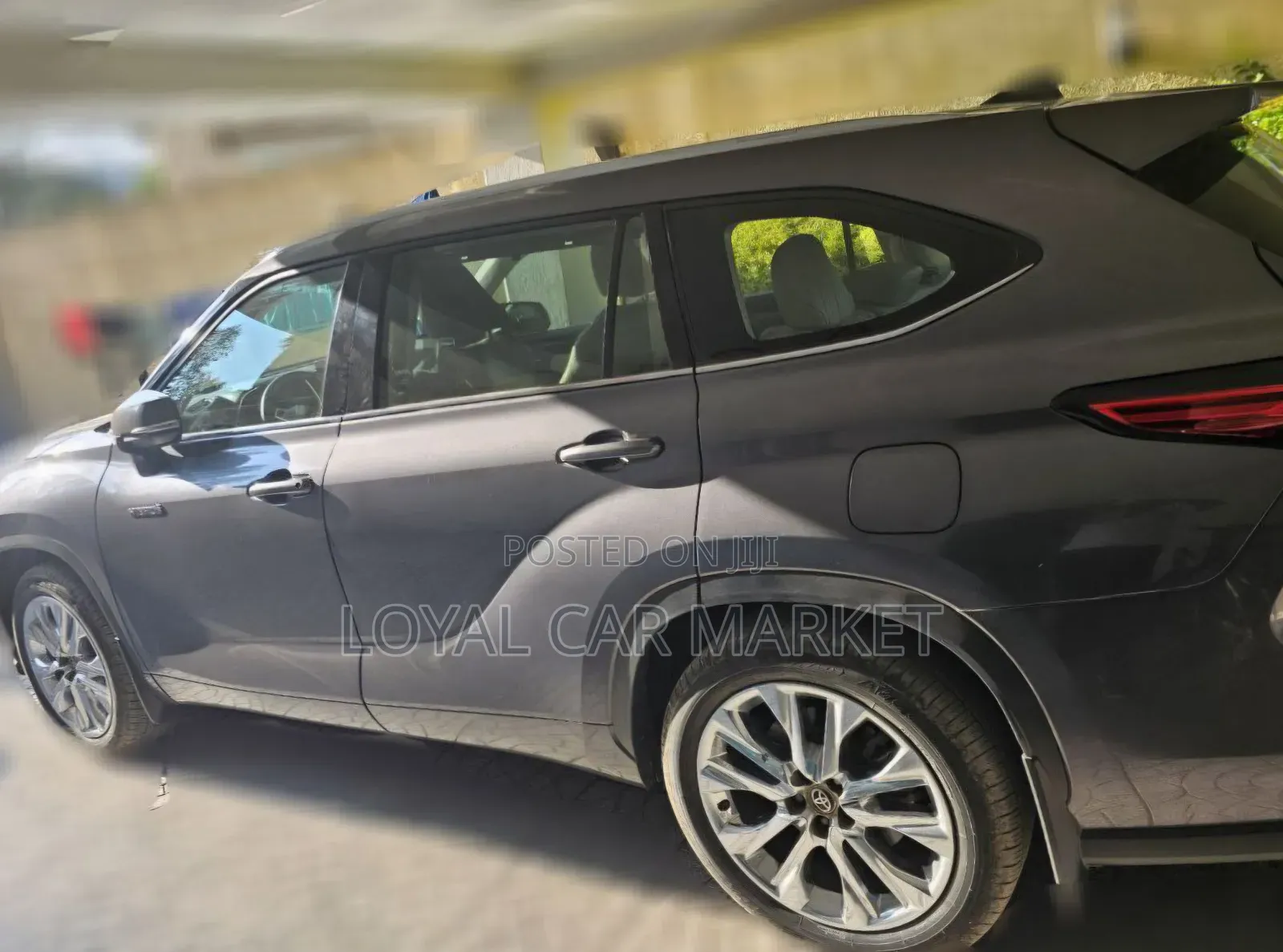 Toyota Highlander Hybrid Limited AWD 2023 Gray