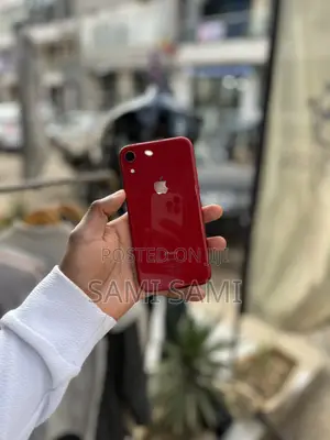 Photo - Apple iPhone XR 64 GB Red