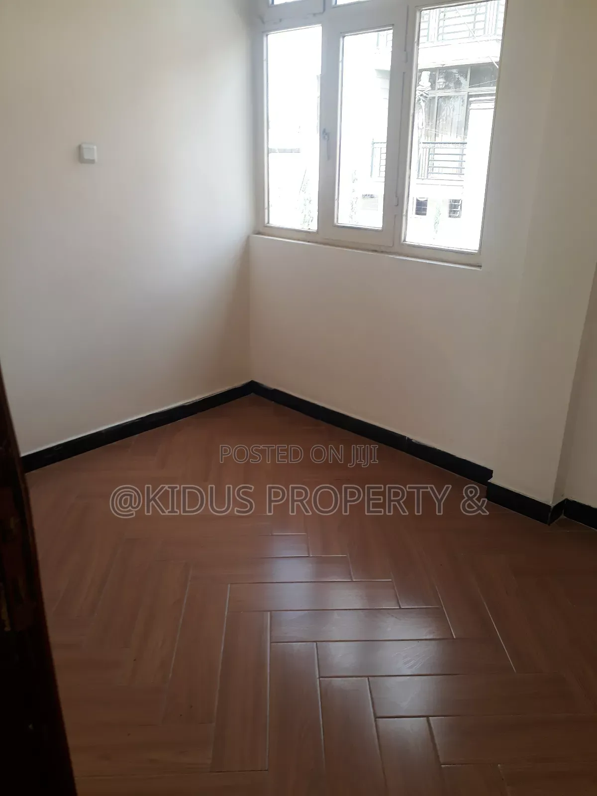 4bdrm House in Nasswe Real State, Nifas Silk-Lafto for rent